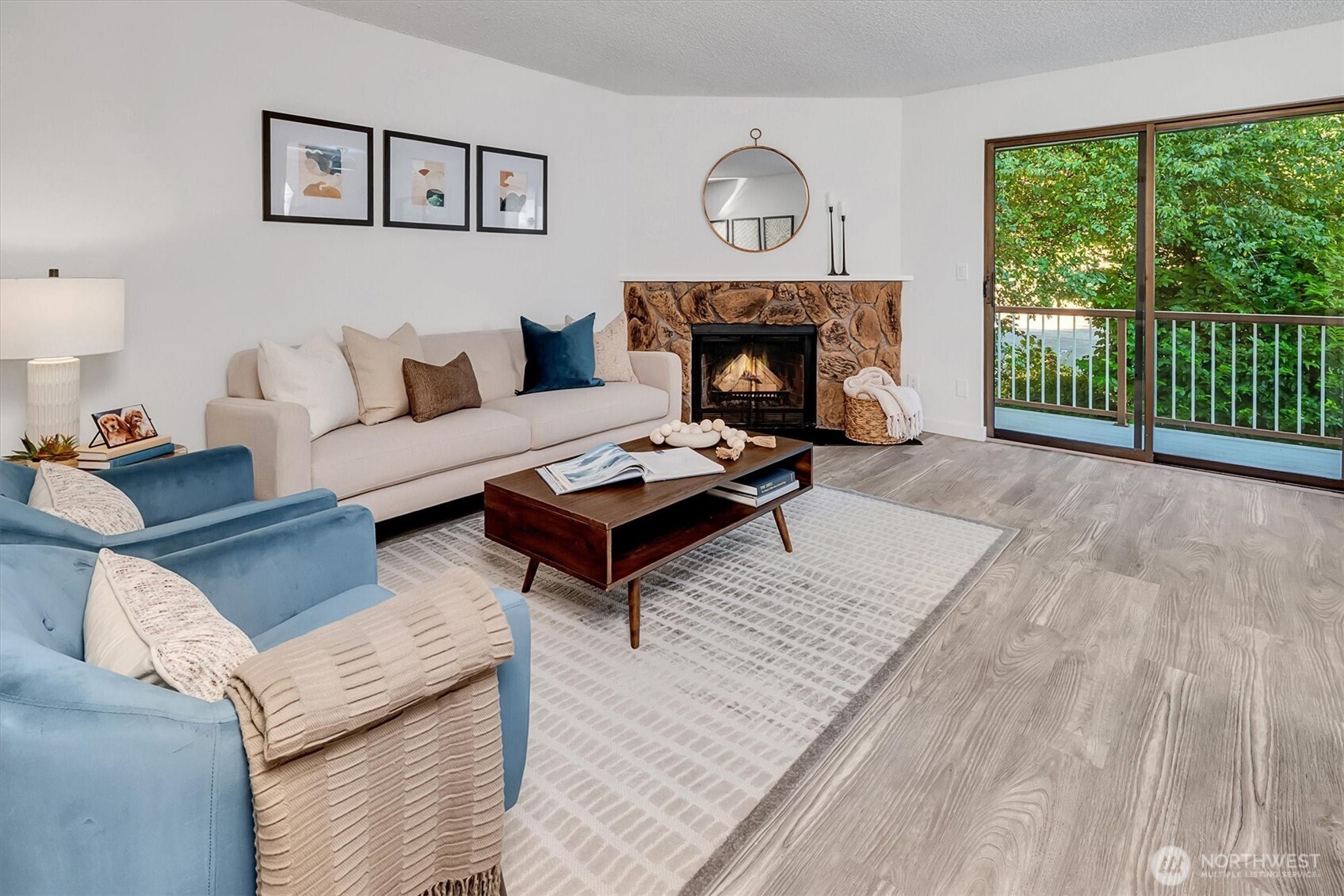 14132 74th Place NE #16-D, Kirkland, WA 98034