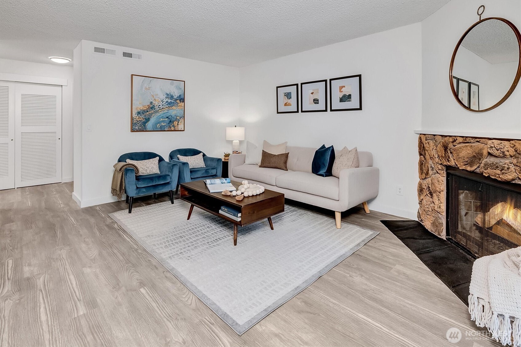 14132 74th Place NE #16-D, Kirkland, WA 98034