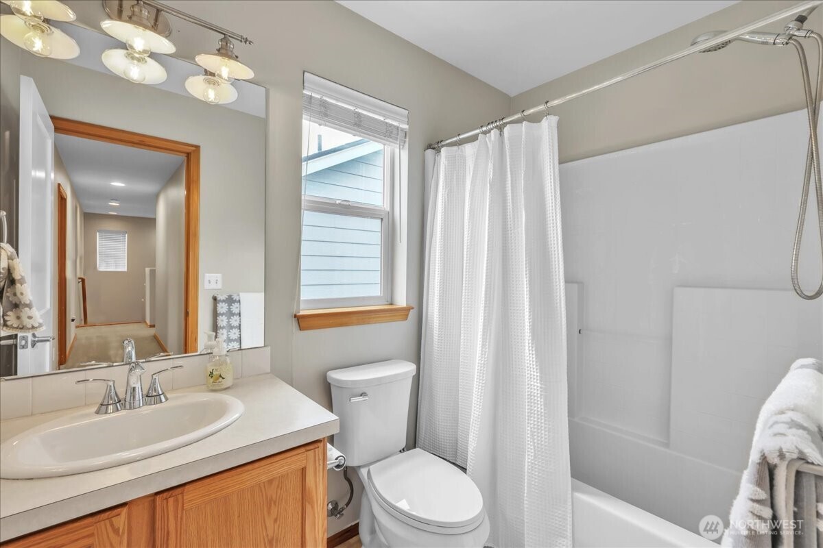 24606 232nd Place , Maple Valley, WA 98038