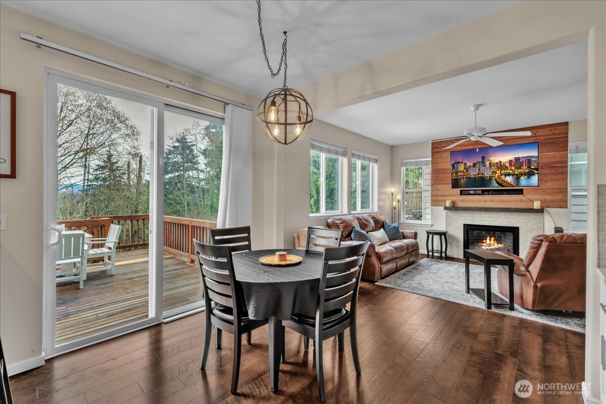 24606 232nd Place , Maple Valley, WA 98038