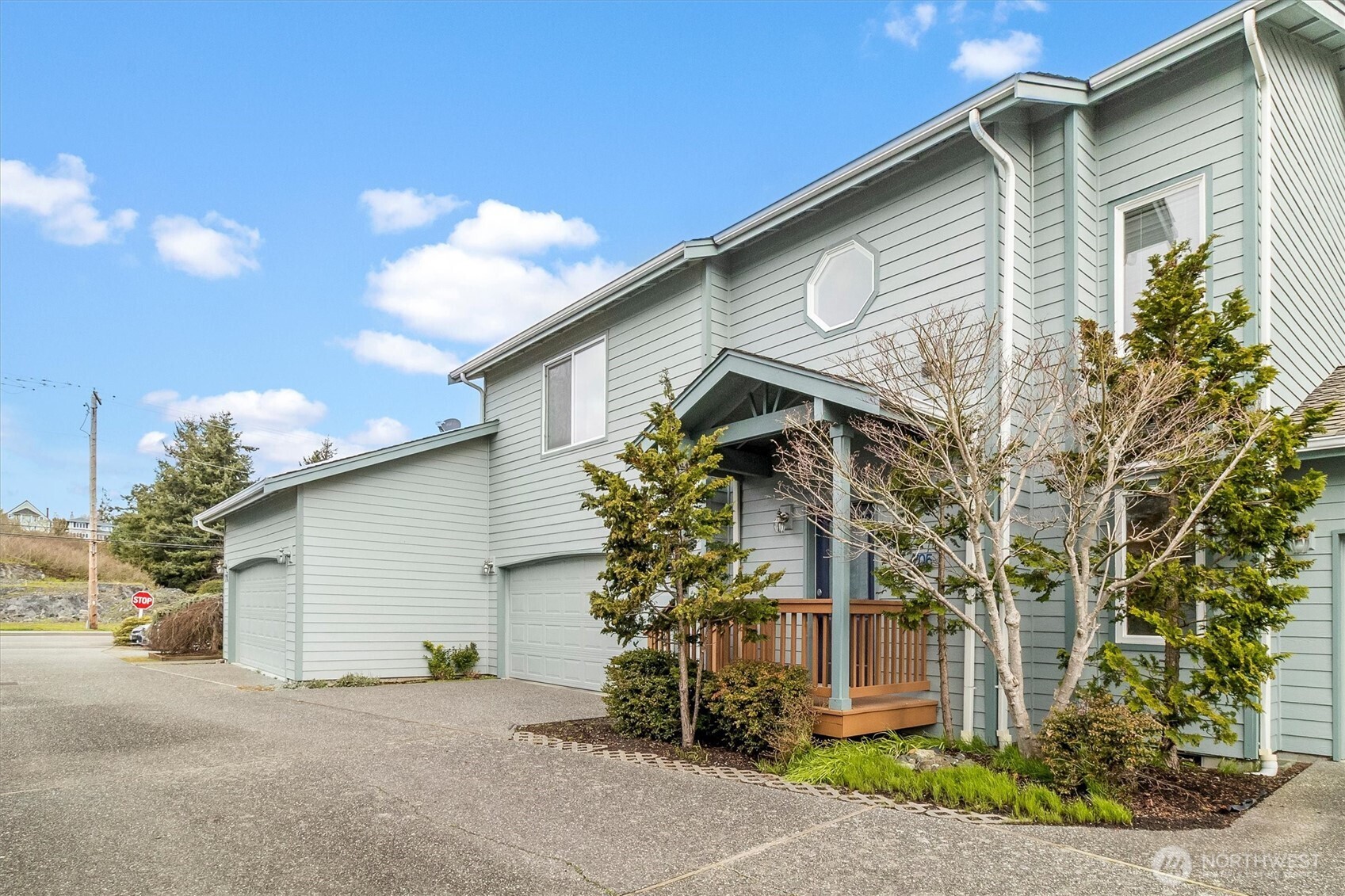 705 Finley Lane #N2, La Conner, WA 98257