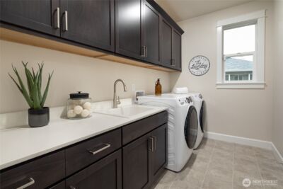 2704 Bowthorpe Street SE, Lacey, WA 98513 - Photo 12