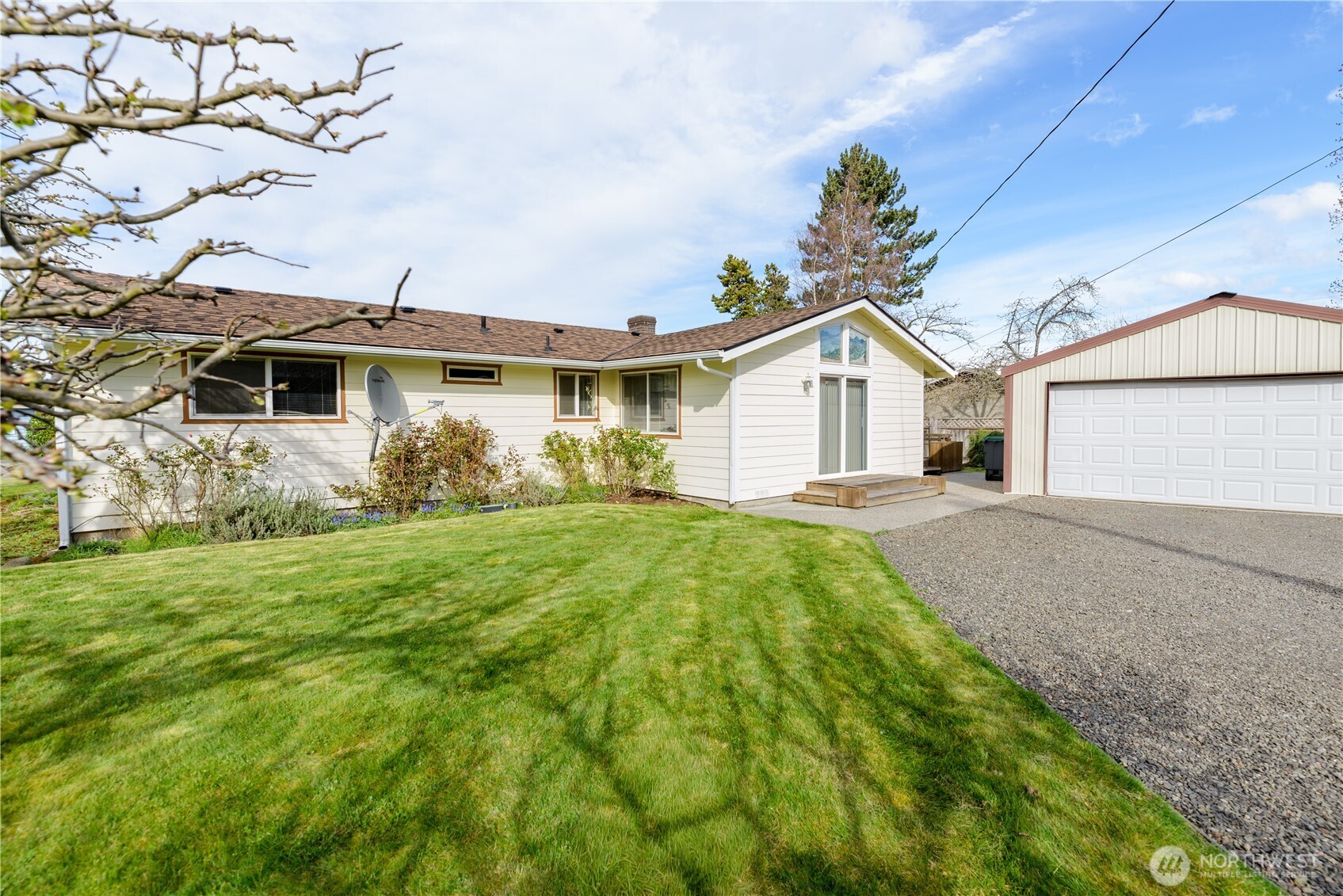 343 W Hemlock , Sequim, WA 98382