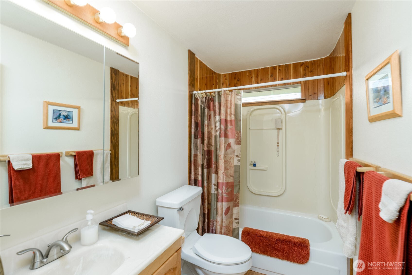 343 W Hemlock , Sequim, WA 98382