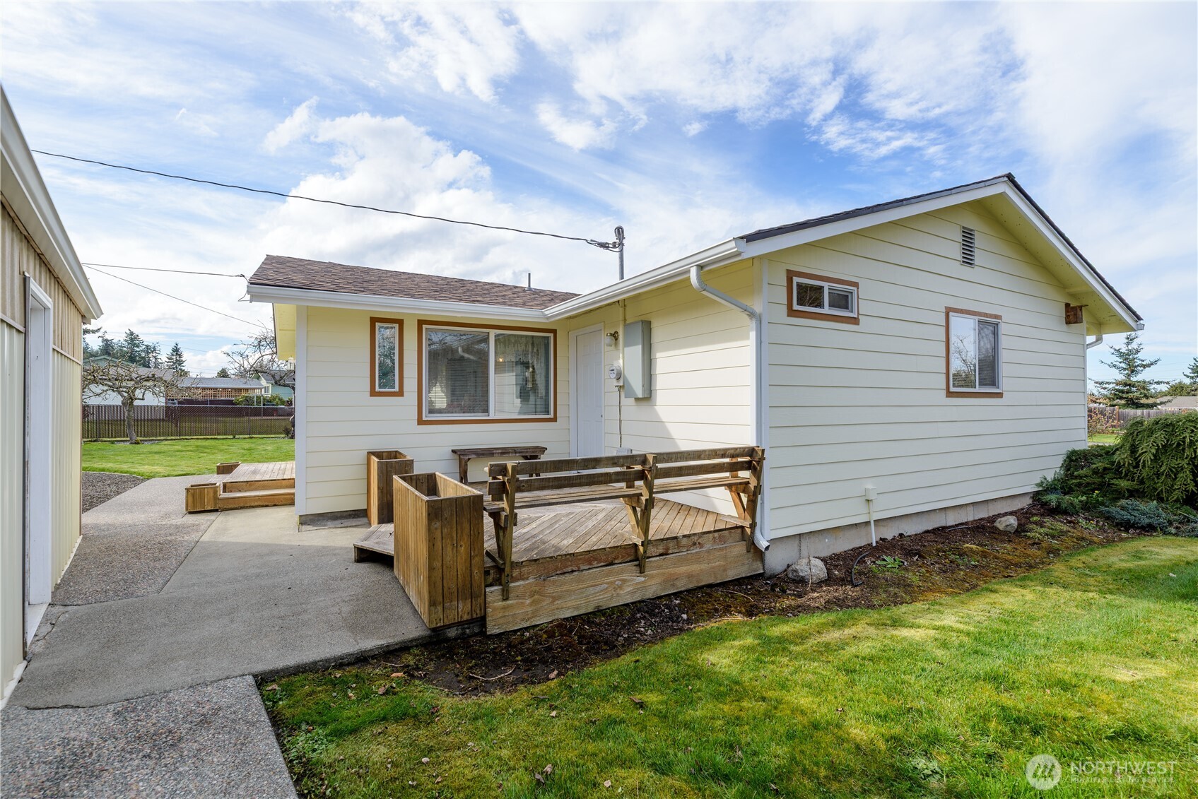 343 W Hemlock , Sequim, WA 98382