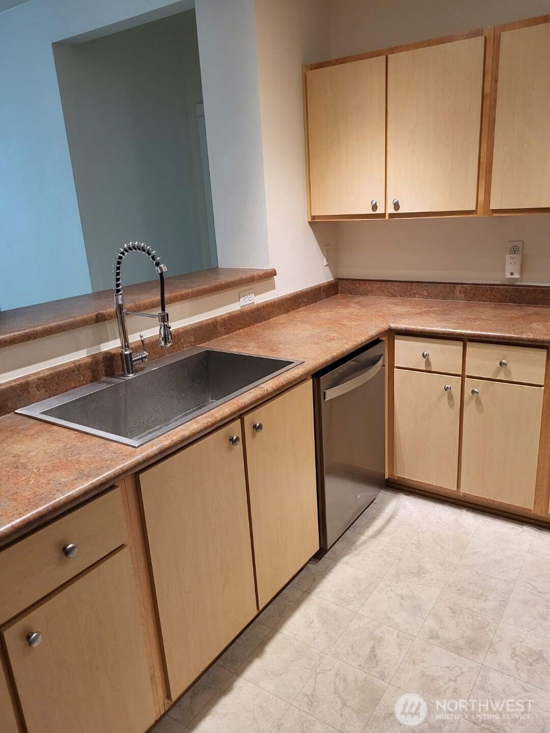 13301 SE 79th Place #C210, Newcastle, WA 98059