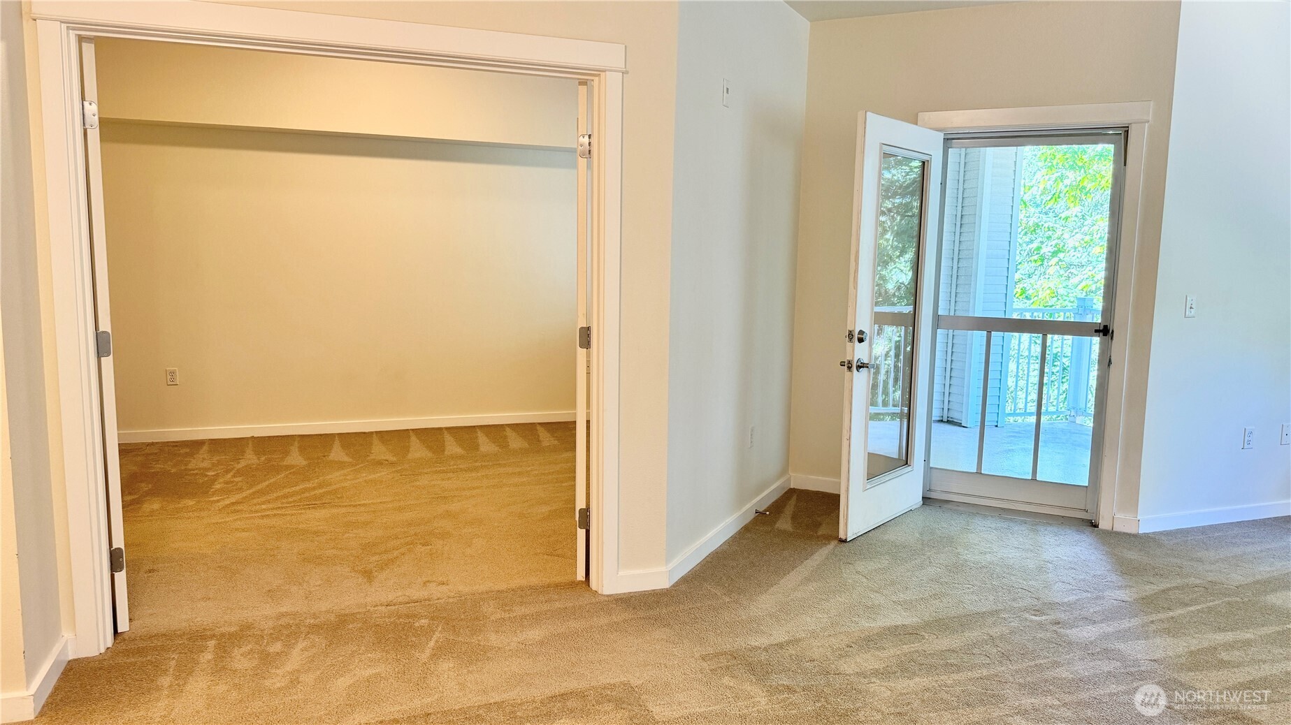 13301 SE 79th Place #C210, Newcastle, WA 98059