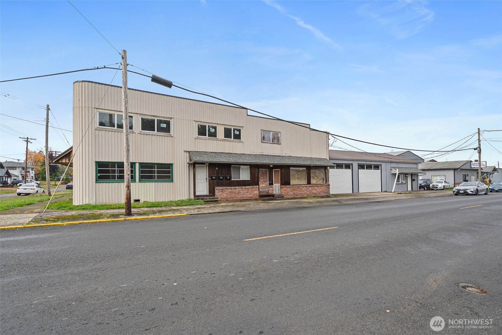 733 NW State Street , Chehalis, WA 98532