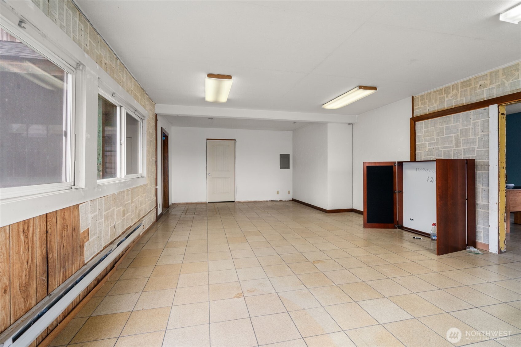 733 NW State Street , Chehalis, WA 98532