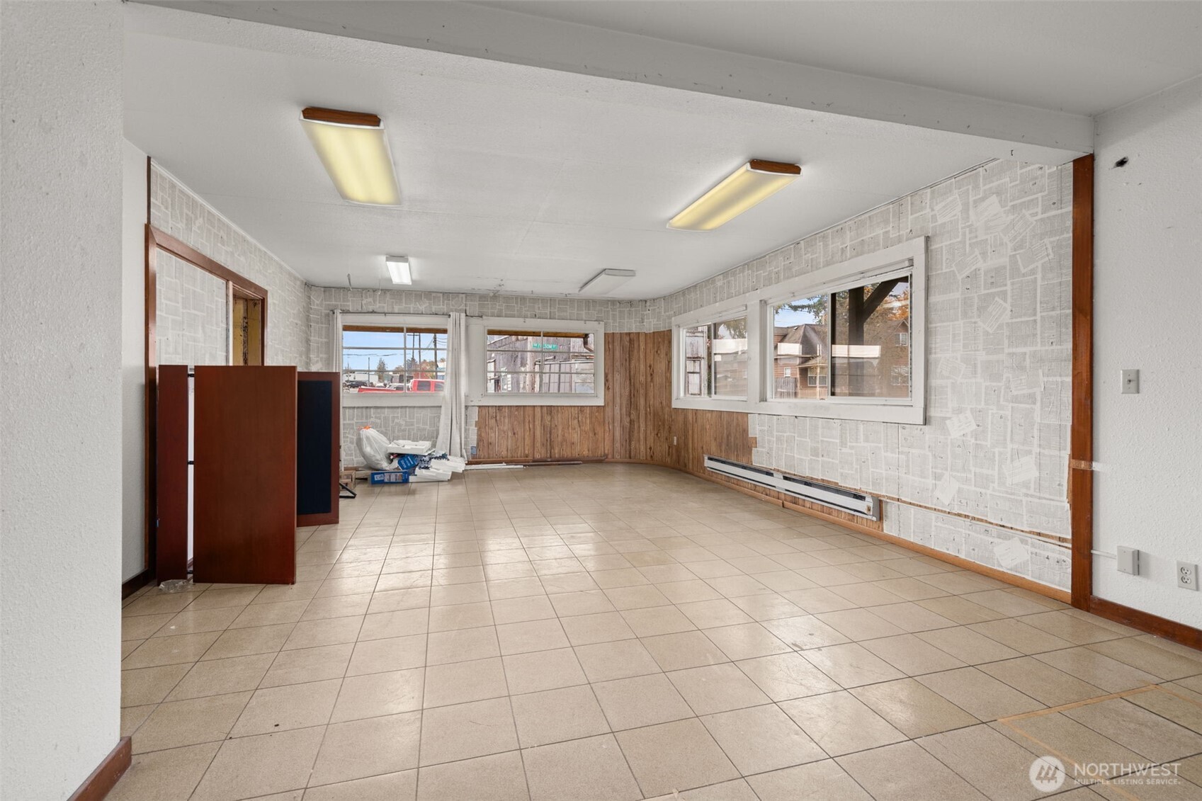 733 NW State Street , Chehalis, WA 98532