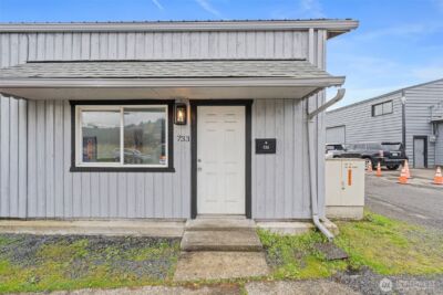 733 NW State Street , Chehalis, WA 98532 - Photo 4