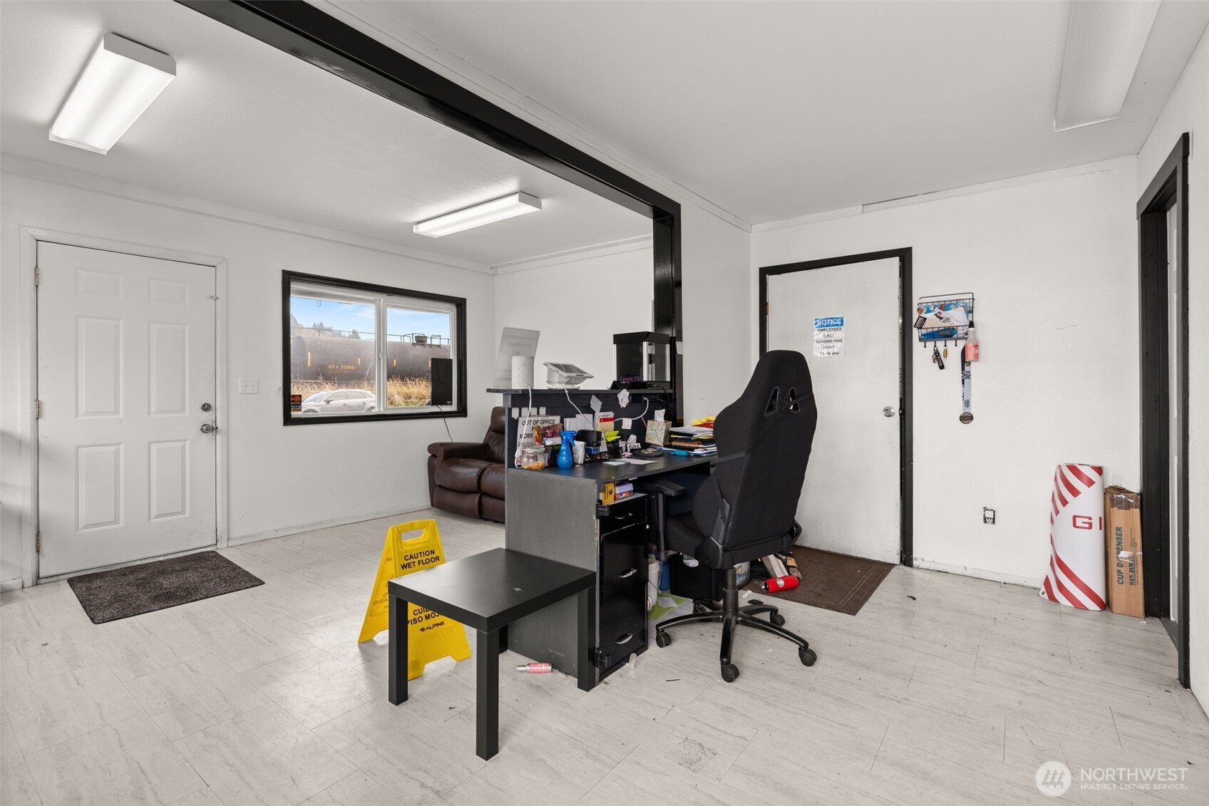 733 NW State Street , Chehalis, WA 98532