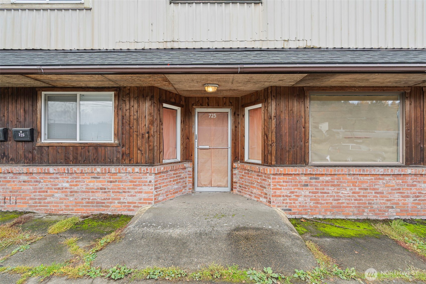 733 NW State Street , Chehalis, WA 98532