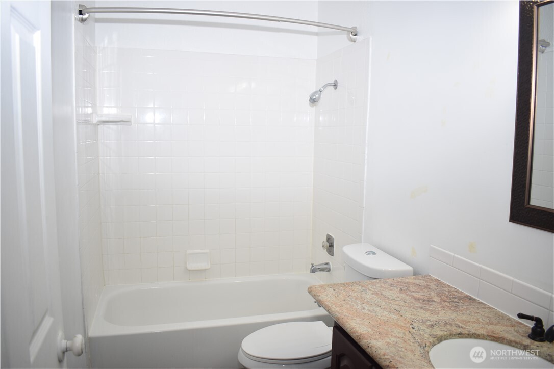 33035 18th Place S, Federal Way, WA 98003