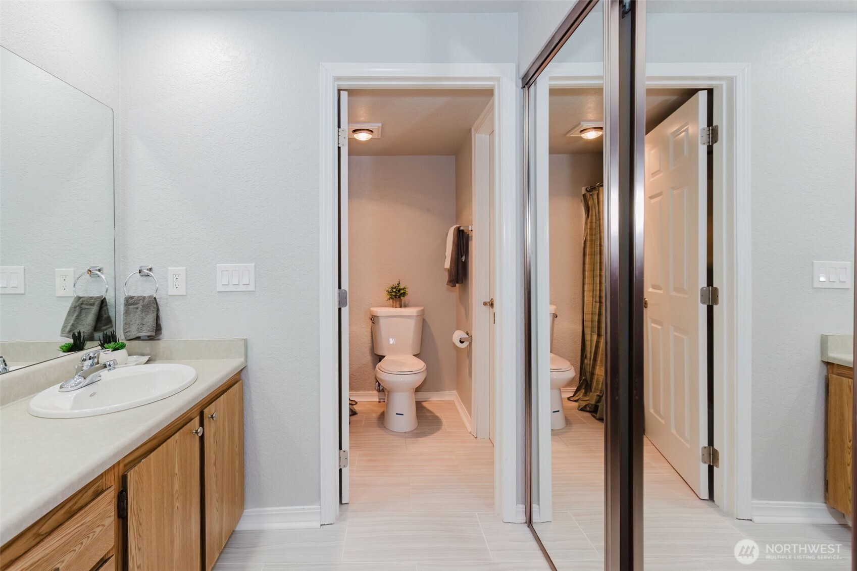 1700 W Sunn Fjord #L103, Bremerton, WA 98312-5334