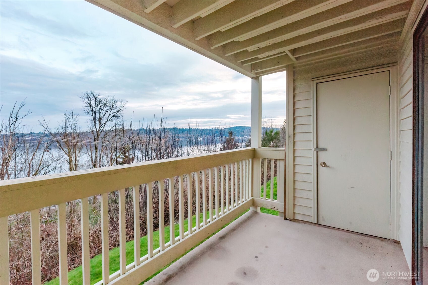 1700 W Sunn Fjord #L103, Bremerton, WA 98312-5334