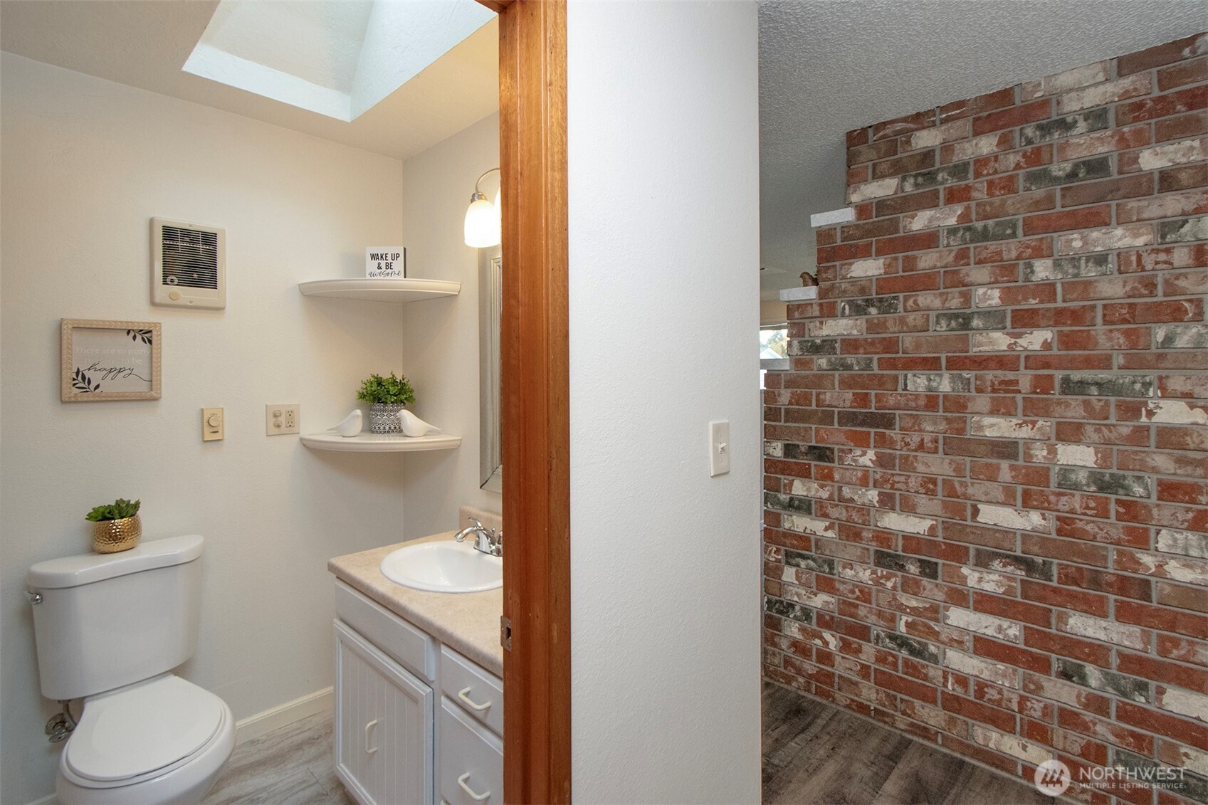 241 Bay View Street , Sequim, WA 98382