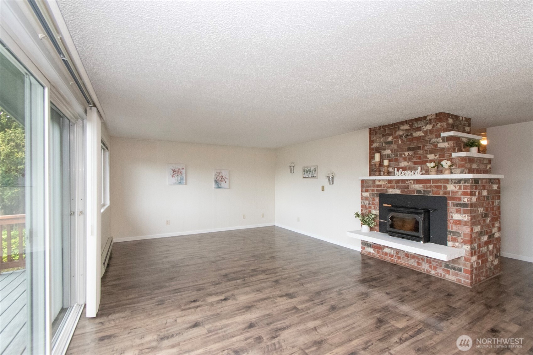 241 Bay View Street , Sequim, WA 98382