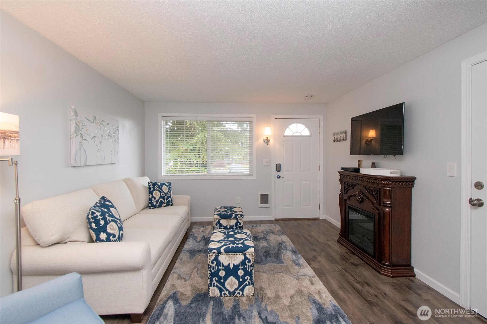 241 Bay View Street , Sequim, WA 98382