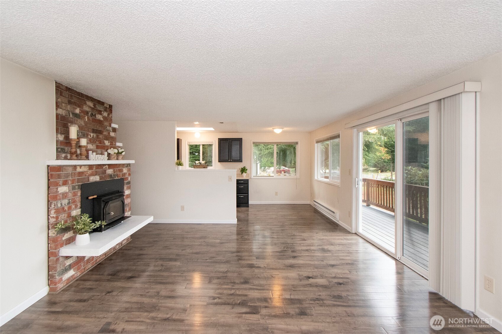 241 Bay View Street , Sequim, WA 98382