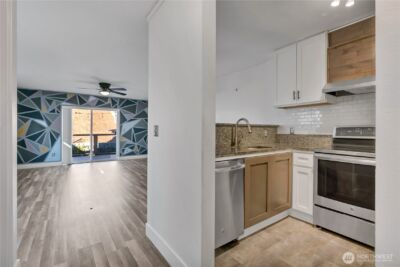 1525 S G Street , Tacoma, WA 98405 - Photo 3