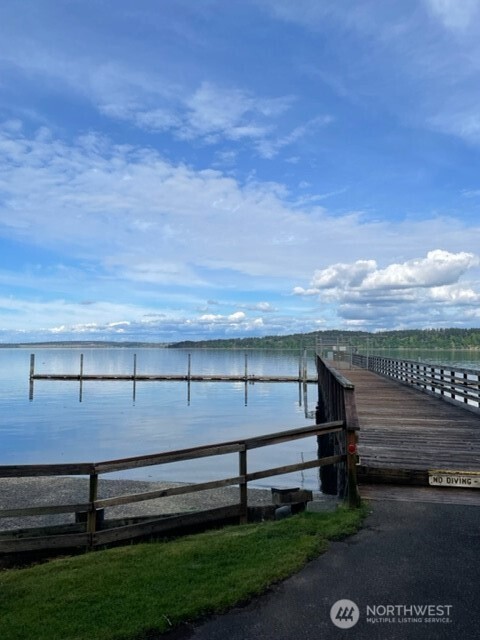 10519 Suncrest Drive , Anderson Island, WA 98303