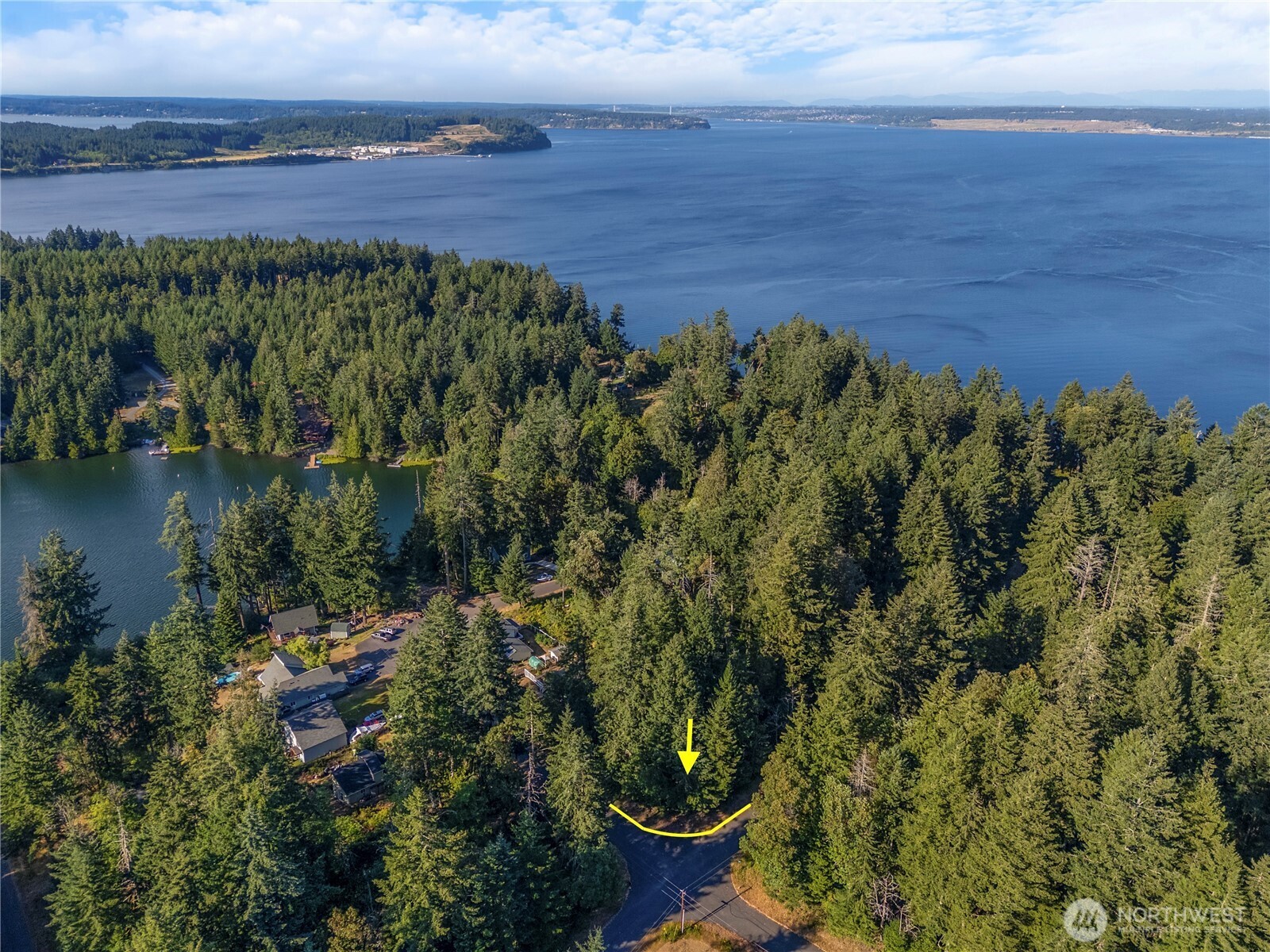 10519 Suncrest Drive , Anderson Island, WA 98303