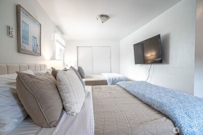 4027 Beach Drive SW #8, Seattle, WA 98116 - Photo 6