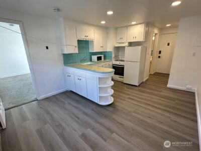 4027 Beach Drive SW #8, Seattle, WA 98116 - Photo 9