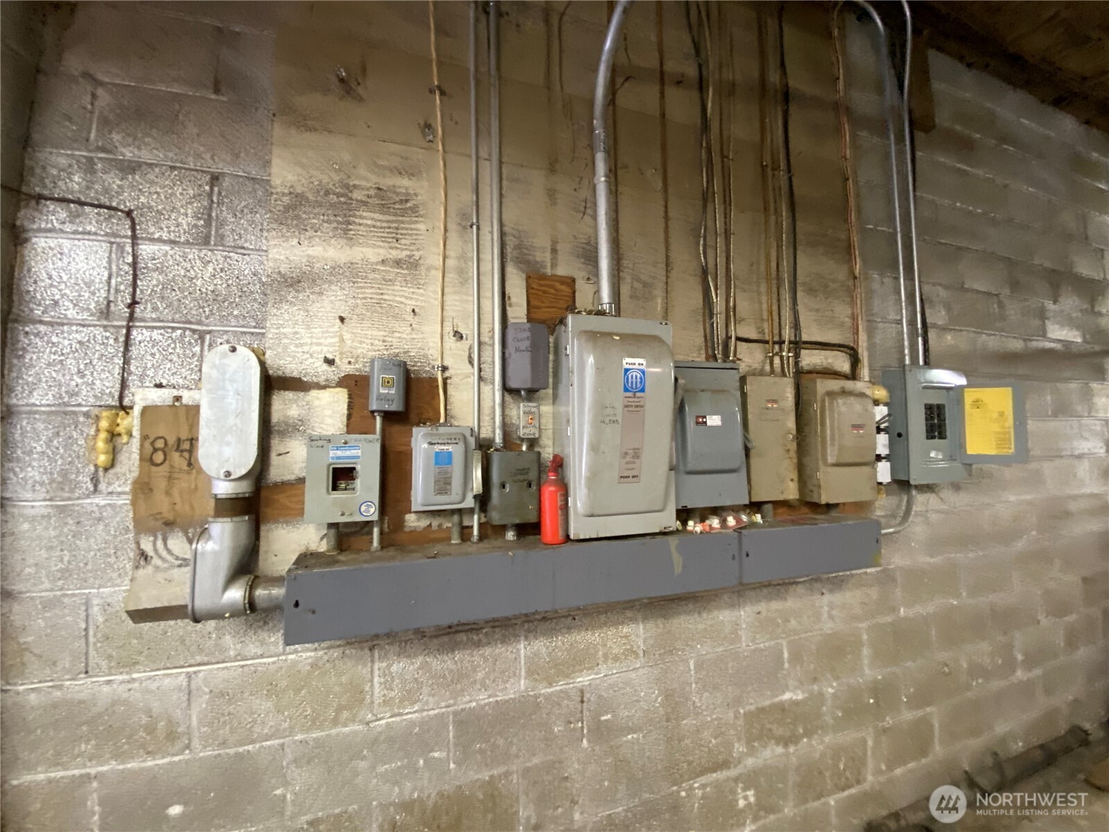 13954 US 2 , Orondo, WA 98843