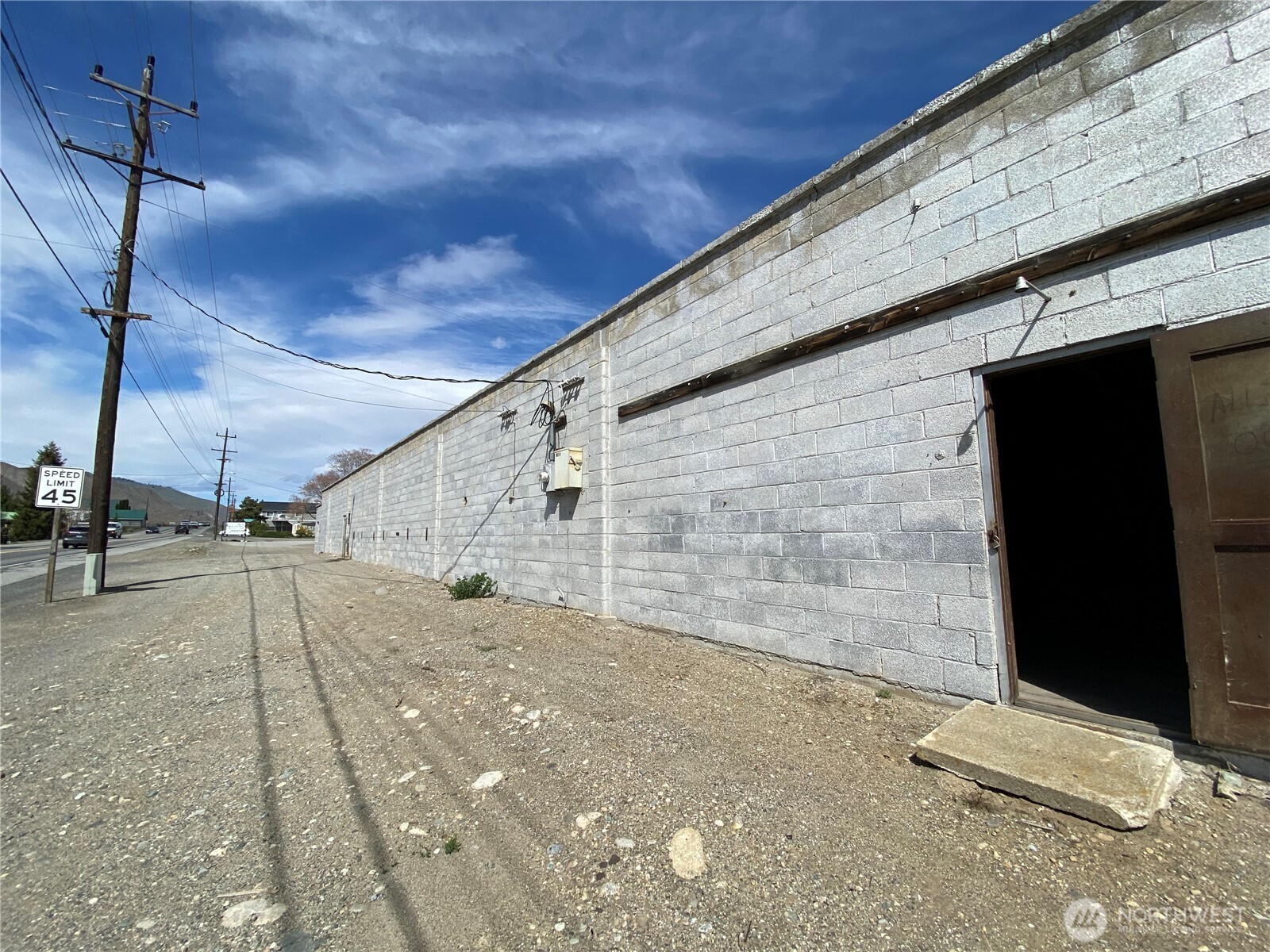 13954 US 2 , Orondo, WA 98843