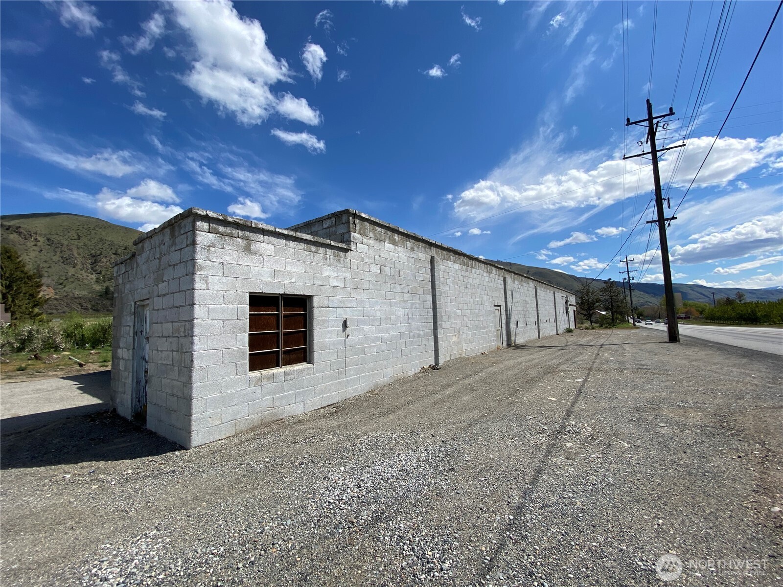 13954 US 2 , Orondo, WA 98843