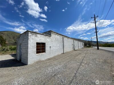 13954 US 2 , Orondo, WA 98843 - Photo 5