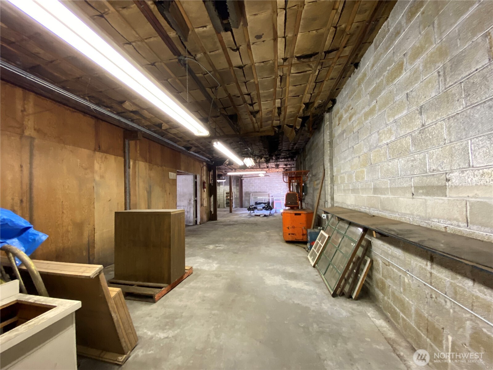 13954 US 2 , Orondo, WA 98843