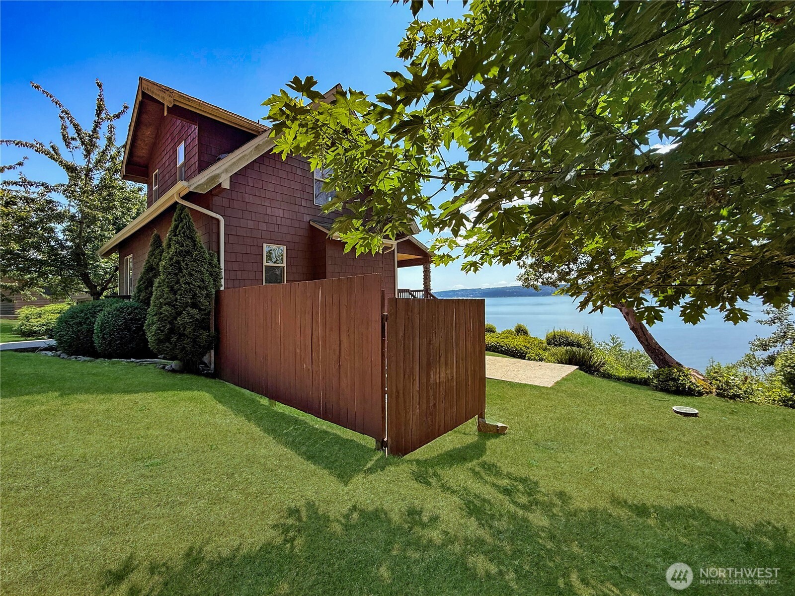 49 M Whidbey Island Drive , Everett, WA 98206