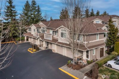 1039 61st Street SE #103, Auburn, WA 98092