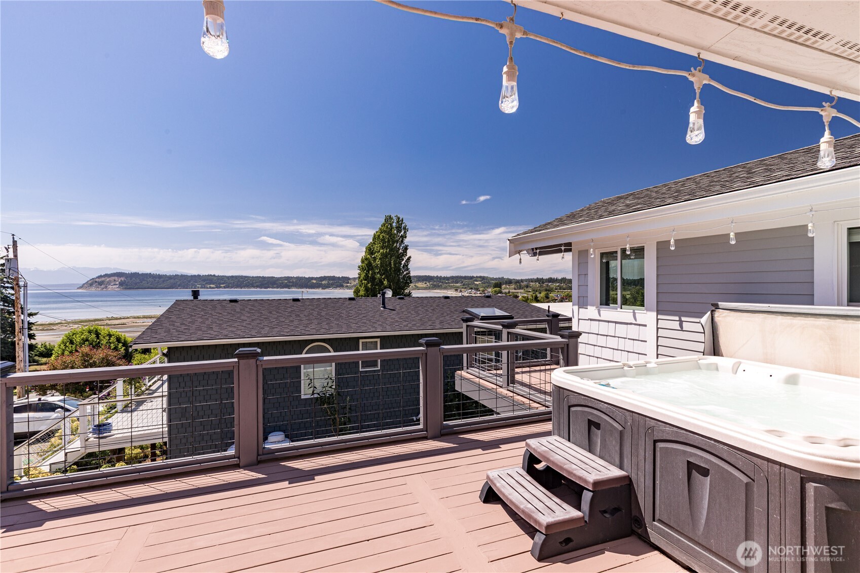 2735 Evening Glory Court , Clinton, WA 98236