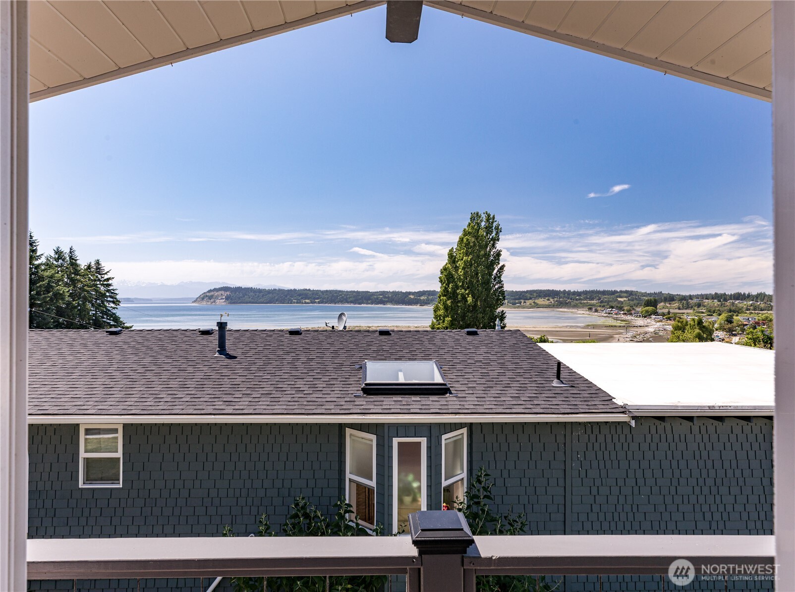 2735 Evening Glory Court , Clinton, WA 98236