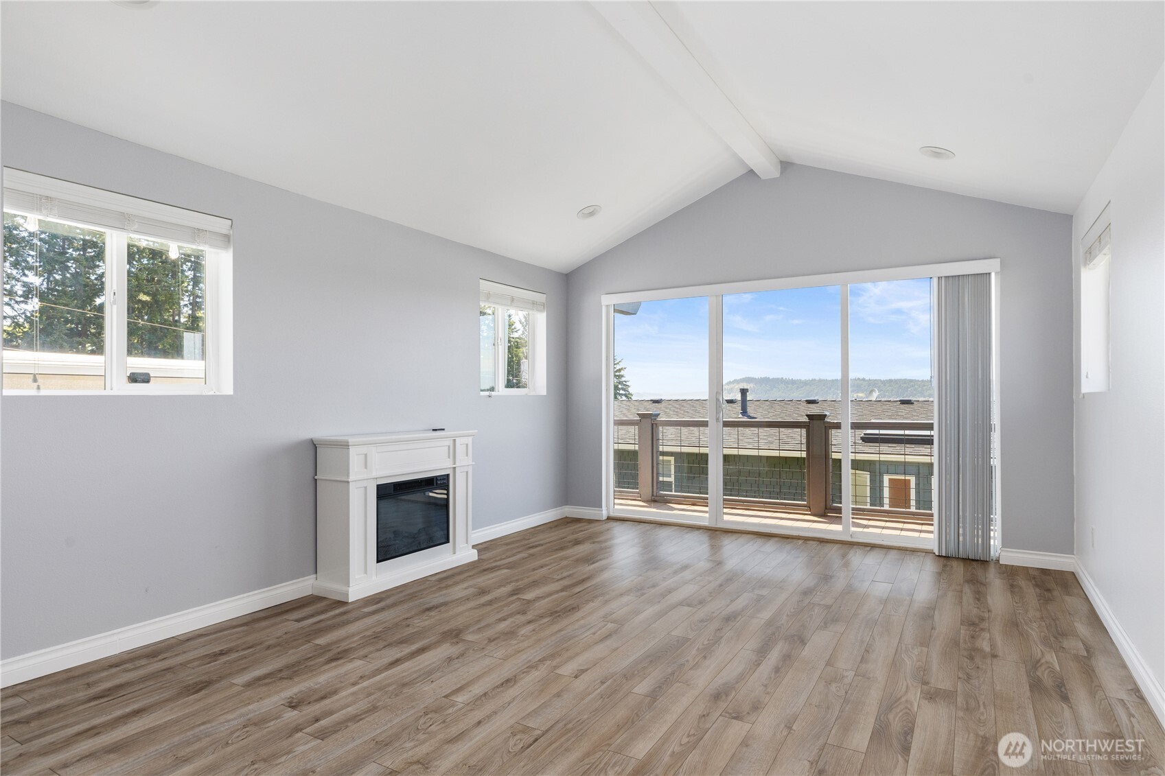 2735 Evening Glory Court , Clinton, WA 98236