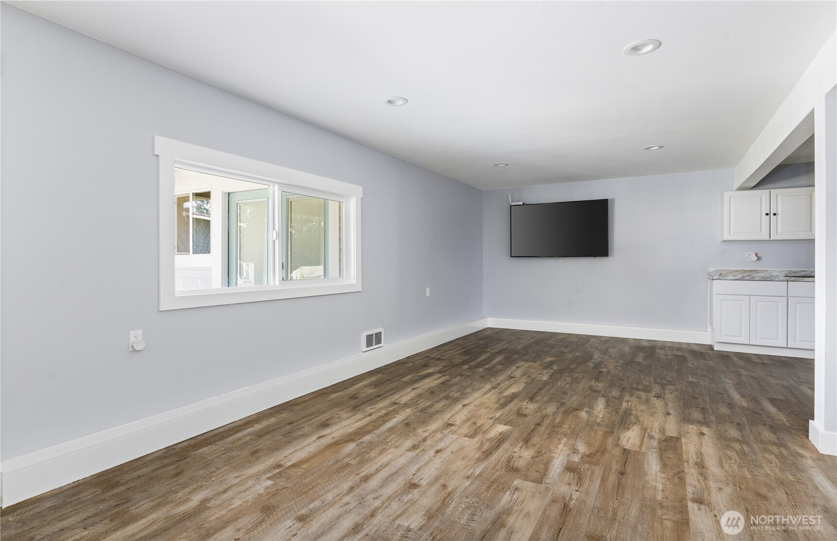 2735 Evening Glory Court , Clinton, WA 98236