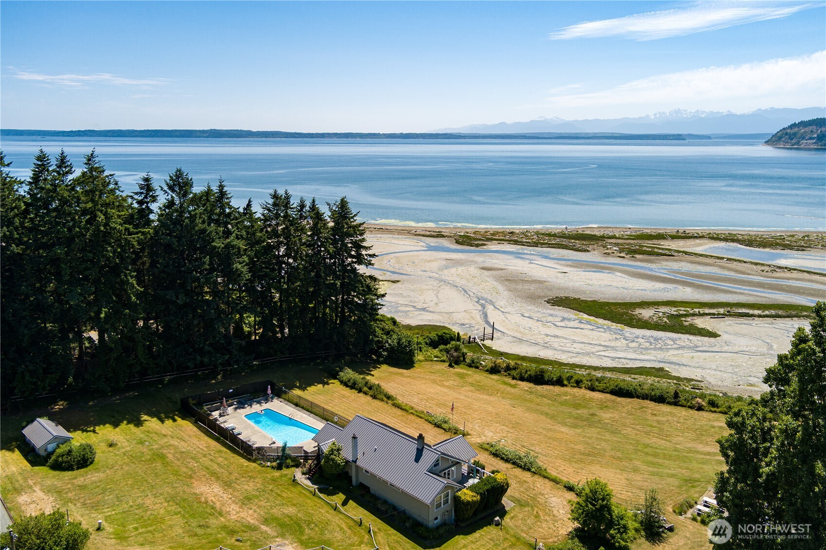 2735 Evening Glory Court , Clinton, WA 98236