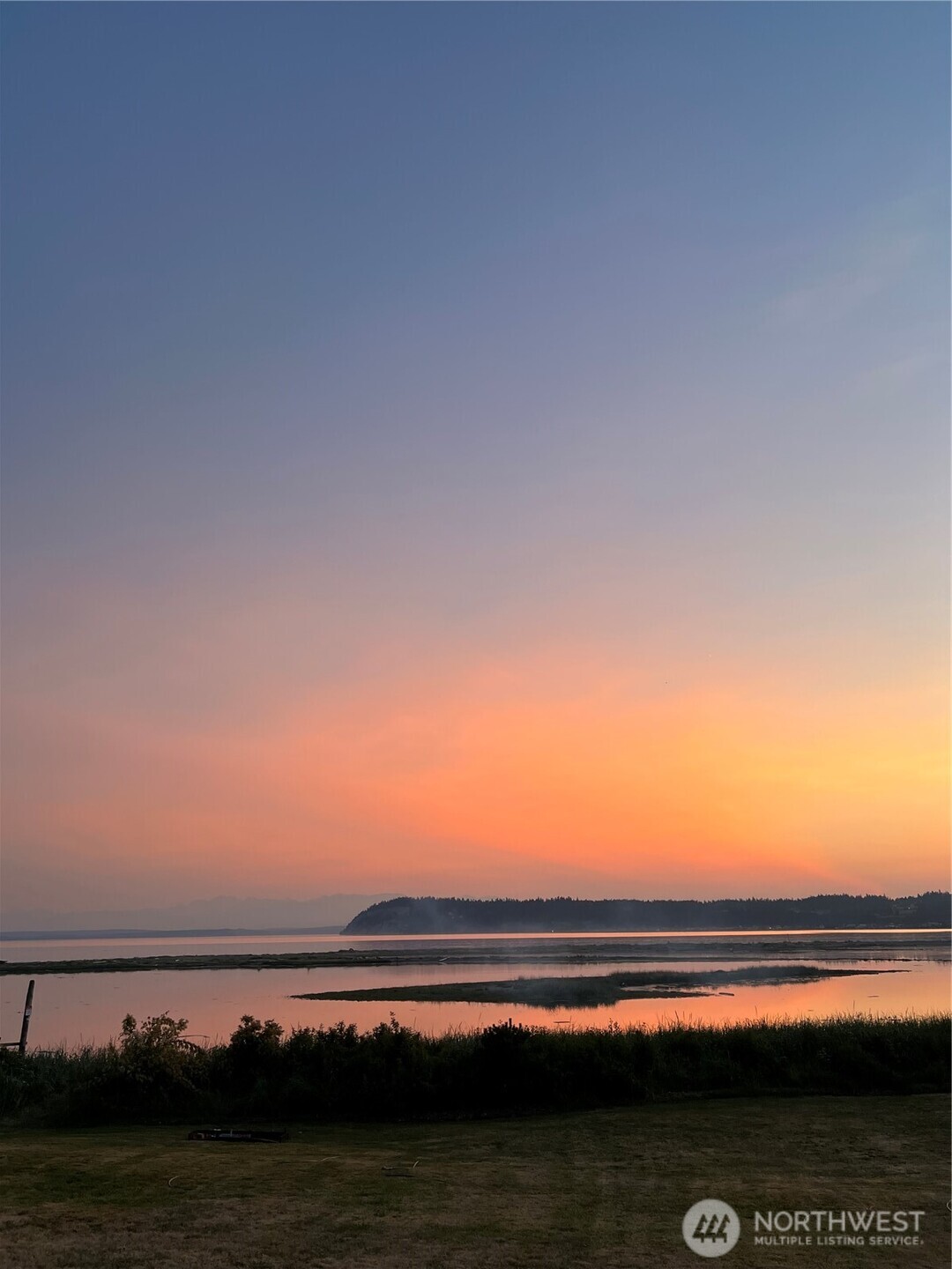 2735 Evening Glory Court , Clinton, WA 98236