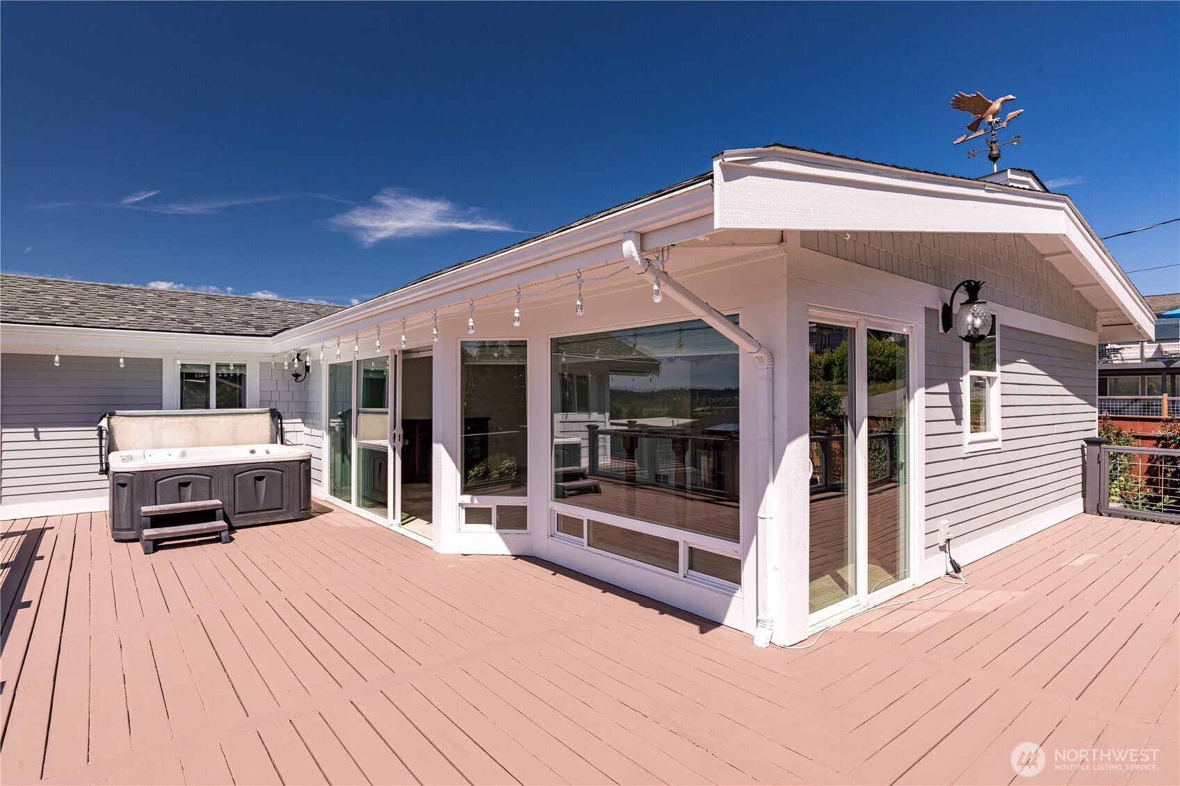 2735 Evening Glory Court , Clinton, WA 98236