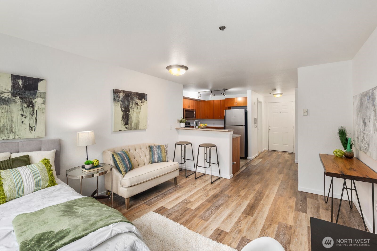 8745 Greenwood Avenue N #207, Seattle, WA 98103-3650