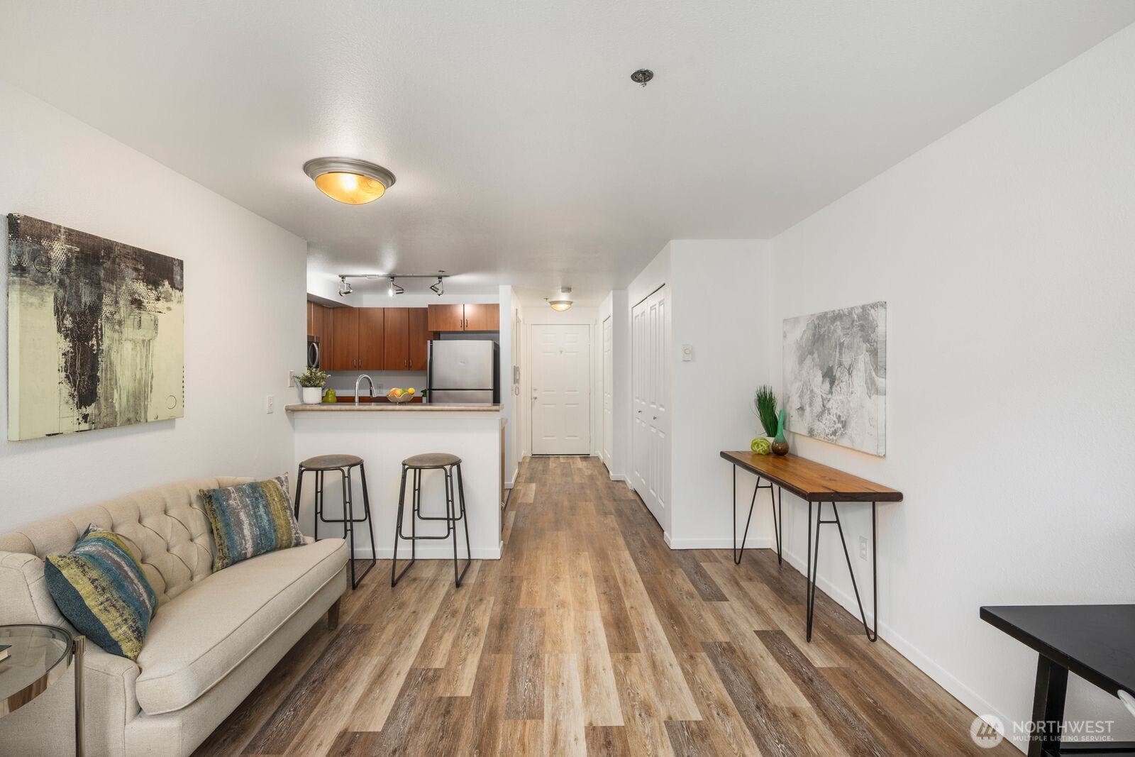 8745 Greenwood Avenue N #207, Seattle, WA 98103-3650