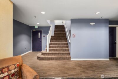 8745 Greenwood Avenue N #207, Seattle, WA 98103-3650 - Photo 3