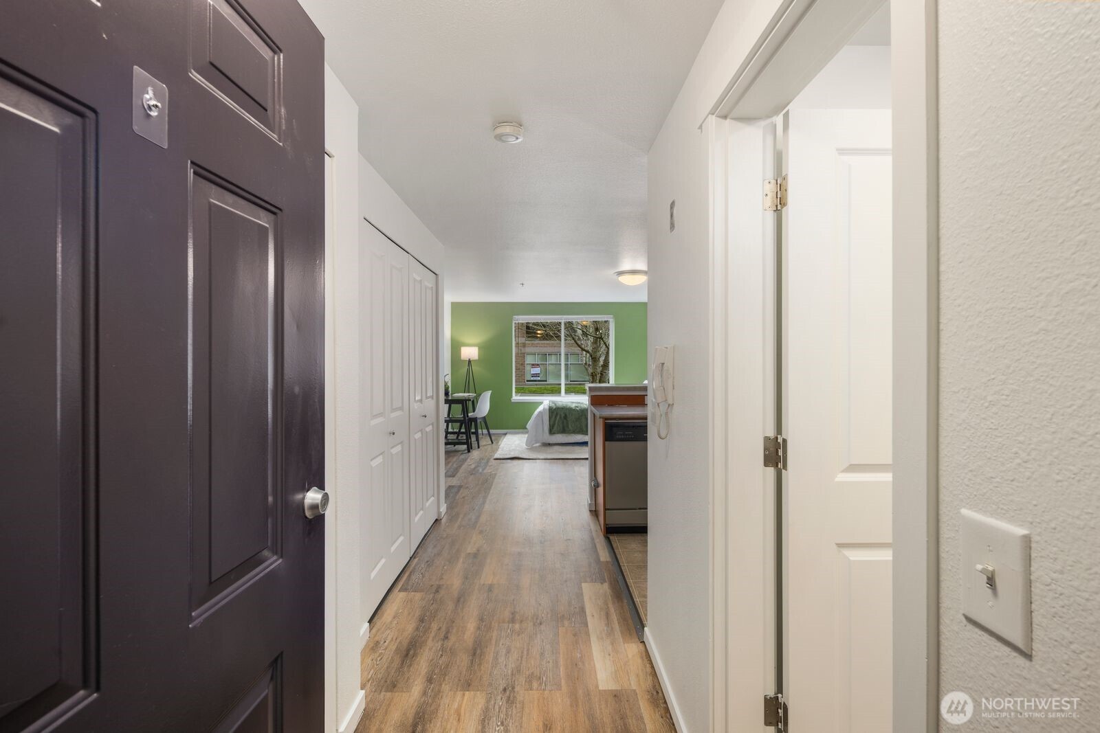 8745 Greenwood Avenue N #207, Seattle, WA 98103-3650