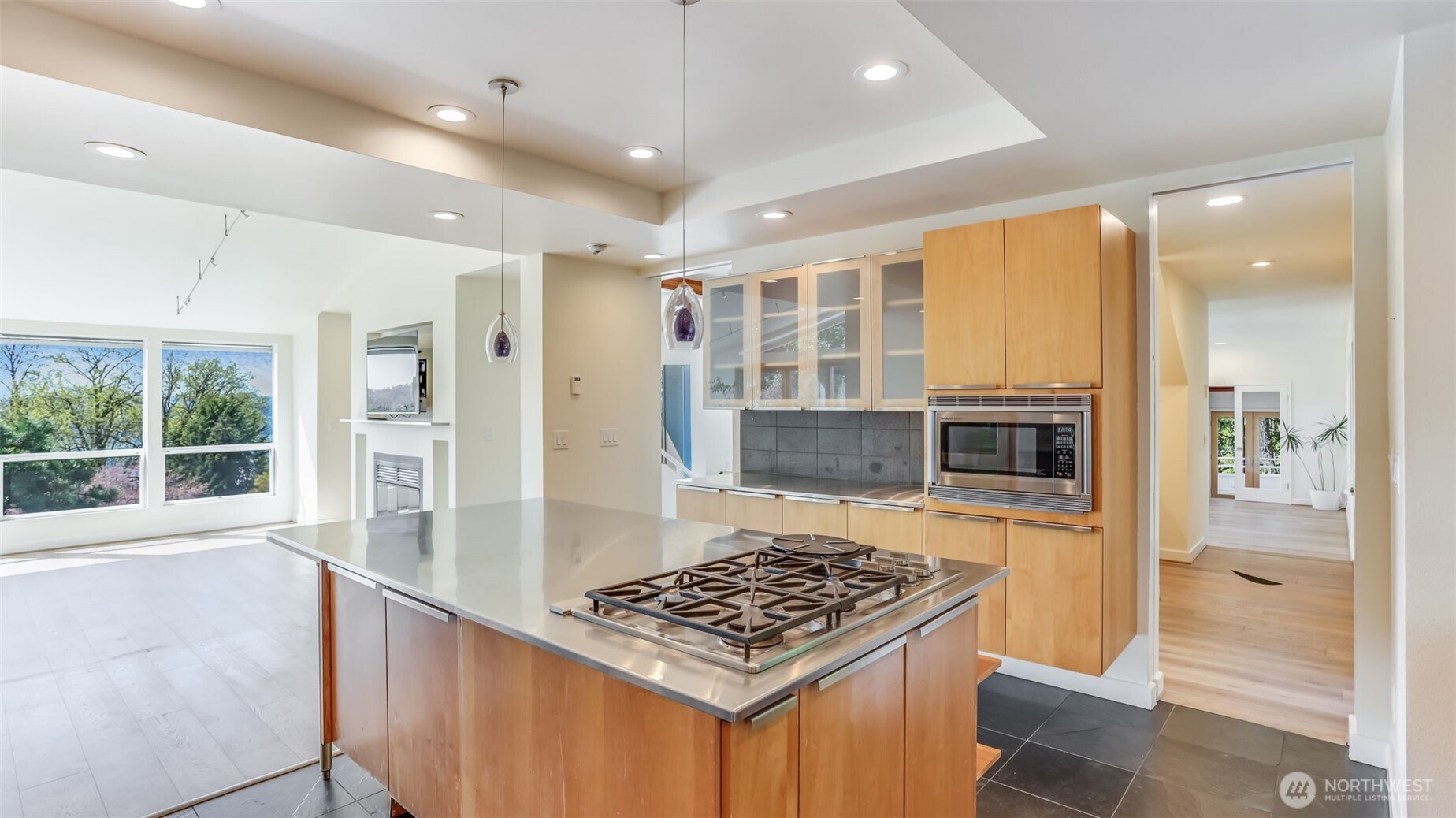 8158 W Mercer Way , Mercer Island, WA 98040