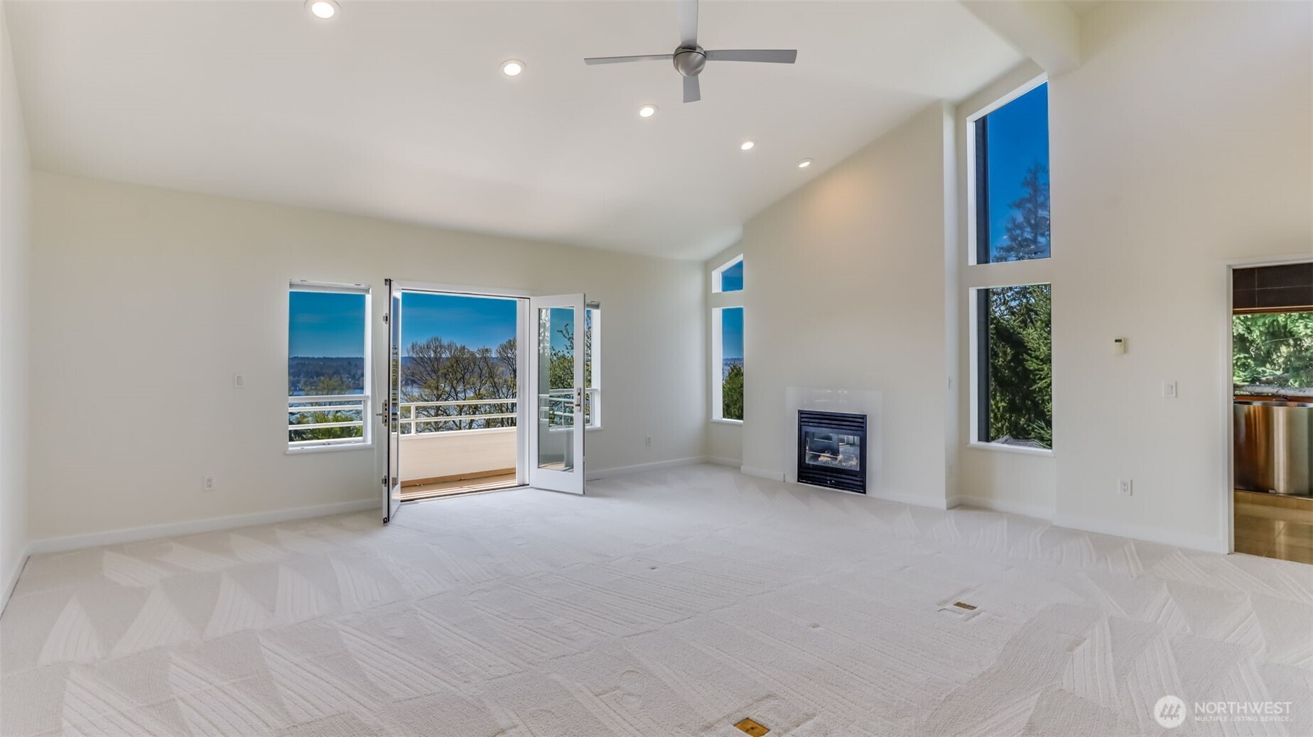 8158 W Mercer Way , Mercer Island, WA 98040