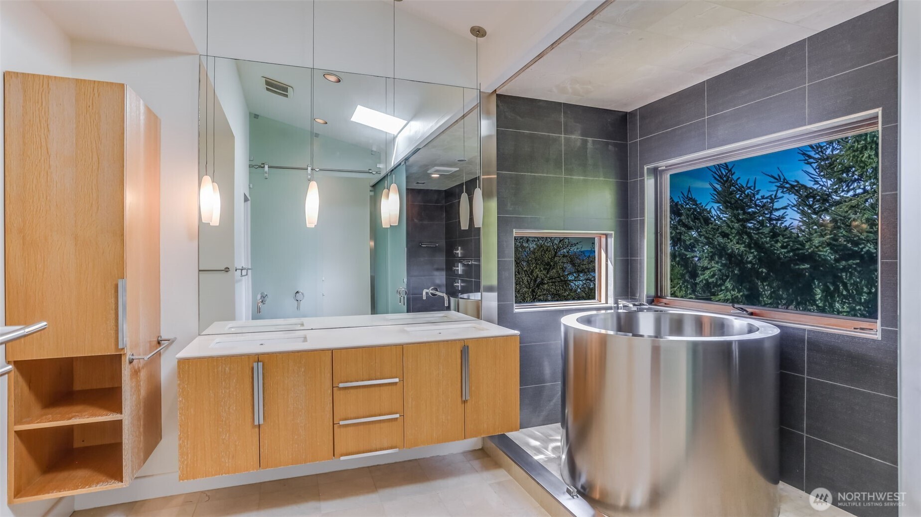 8158 W Mercer Way , Mercer Island, WA 98040